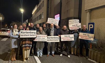 Protestactie tegen het verplaatsen van de gemeenteraad