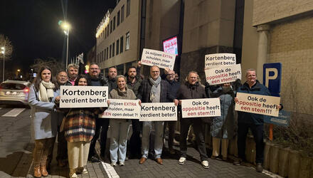 Protestactie tegen het verplaatsen van de gemeenteraad